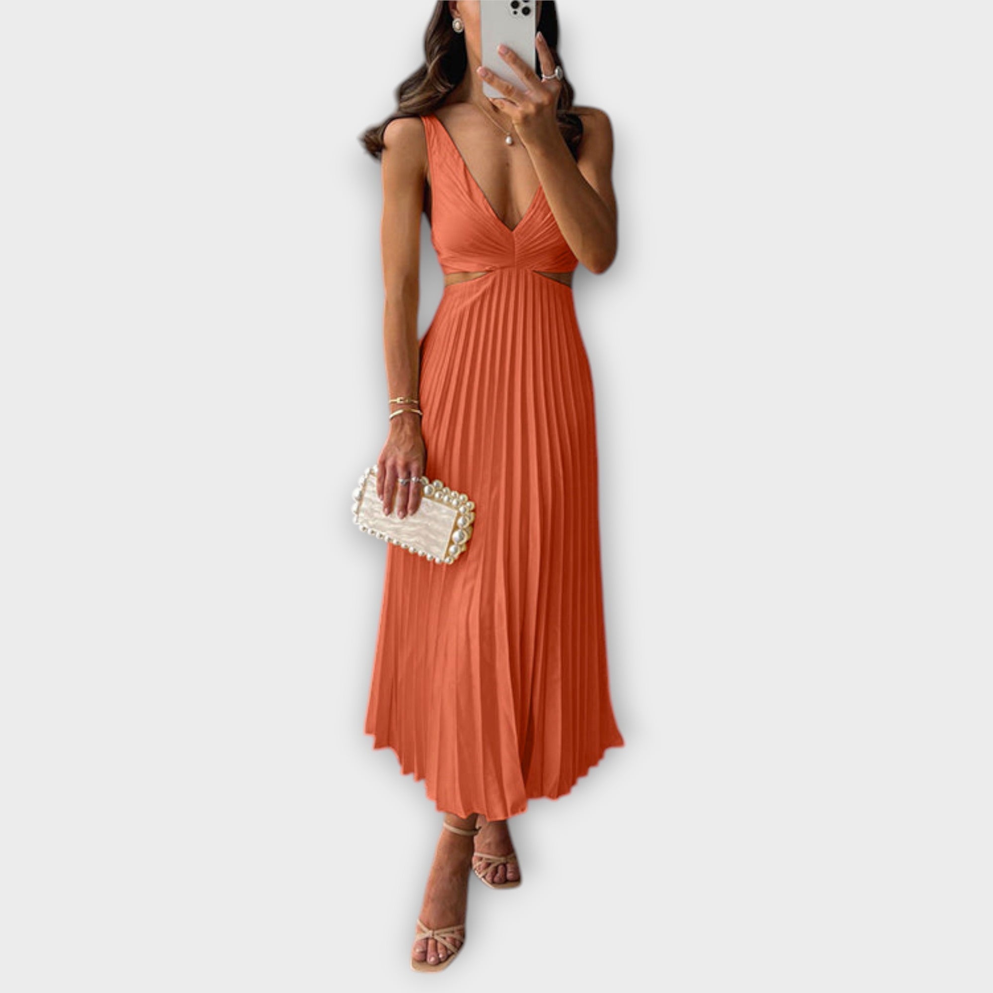 Elegant Midi Aftenkjole med Plisseringer