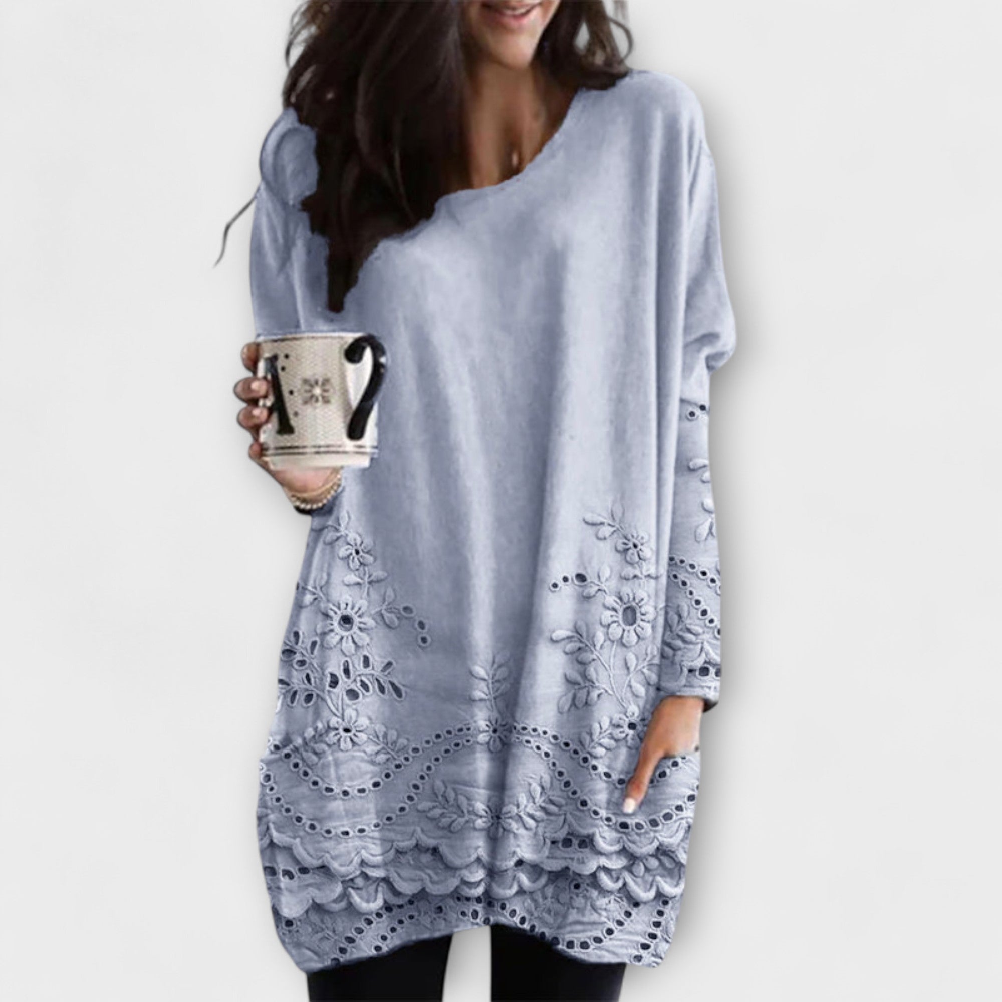 Riley – Trykt Sweater med Broderi