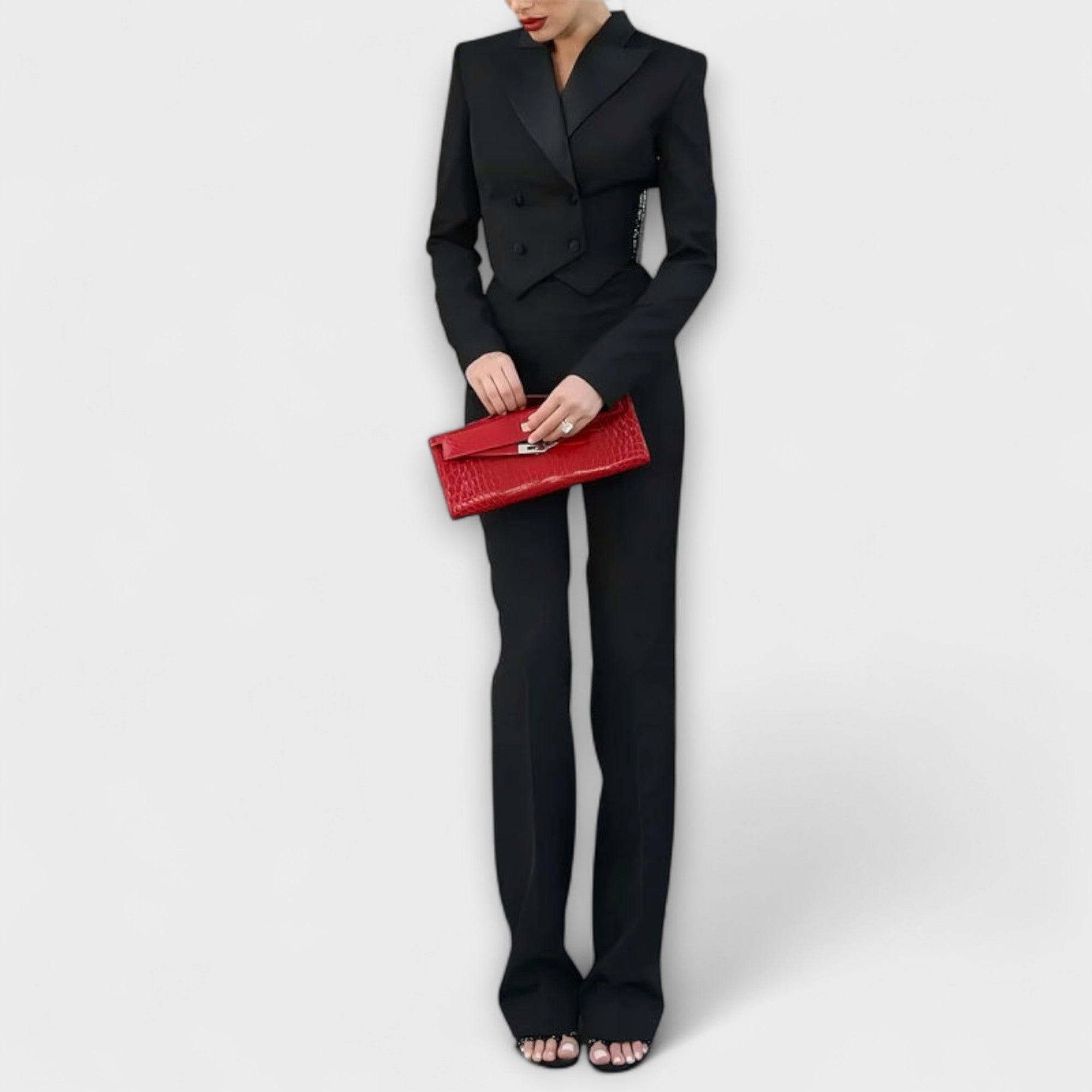 Noa - Sort Perle-Embellished Rygfri Kort Blazer Sæt