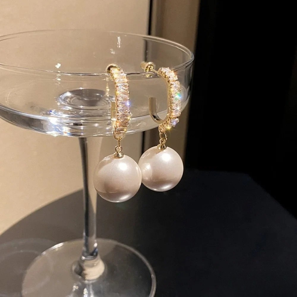 Elegante Øreringe med Perler og Zirkonia