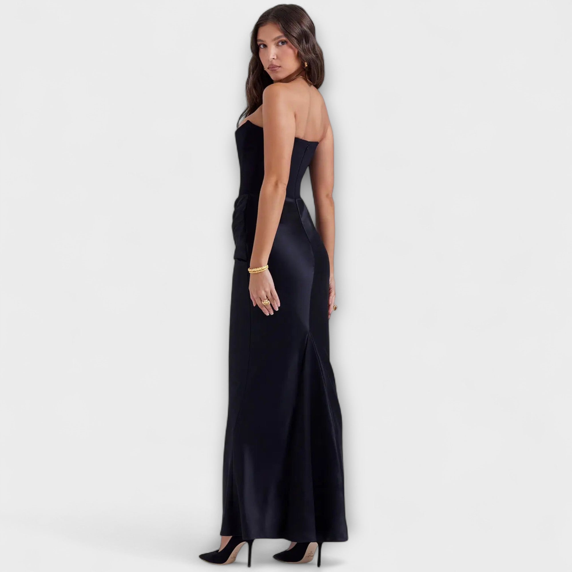 Off-the-Shoulder Satin Maxi Kjole med Drapering