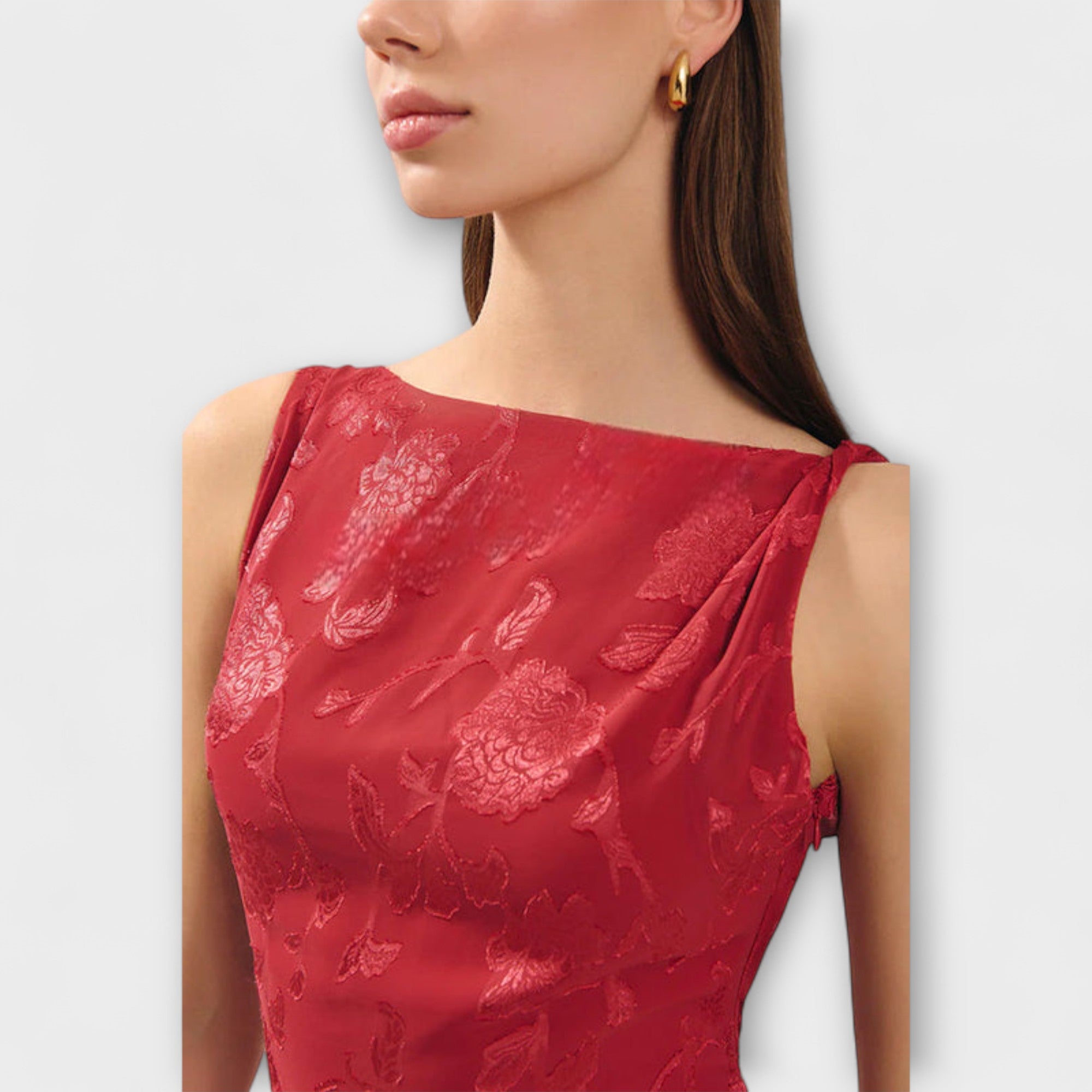 Opal - Elegant Rygfri Snøre Jacquard Maxi Kjole