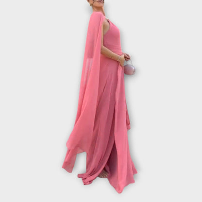 Mabel - Elegant Maxi Kjole med Kapærmer og Høj Slids