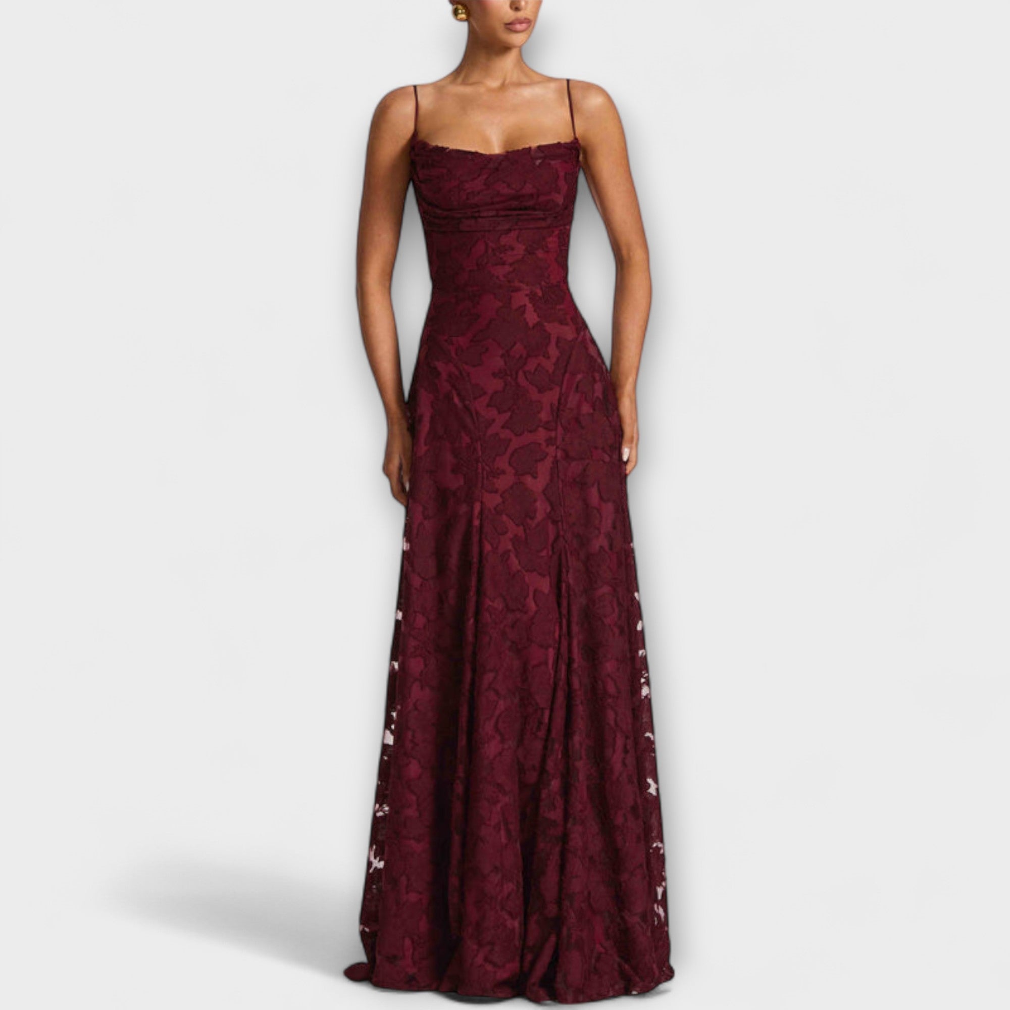 Kairi - Stilfuld Floral Blonde Maxi Kjole med Spaghetti Stropper