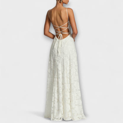 Kairi - Stilfuld Floral Blonde Maxi Kjole med Spaghetti Stropper