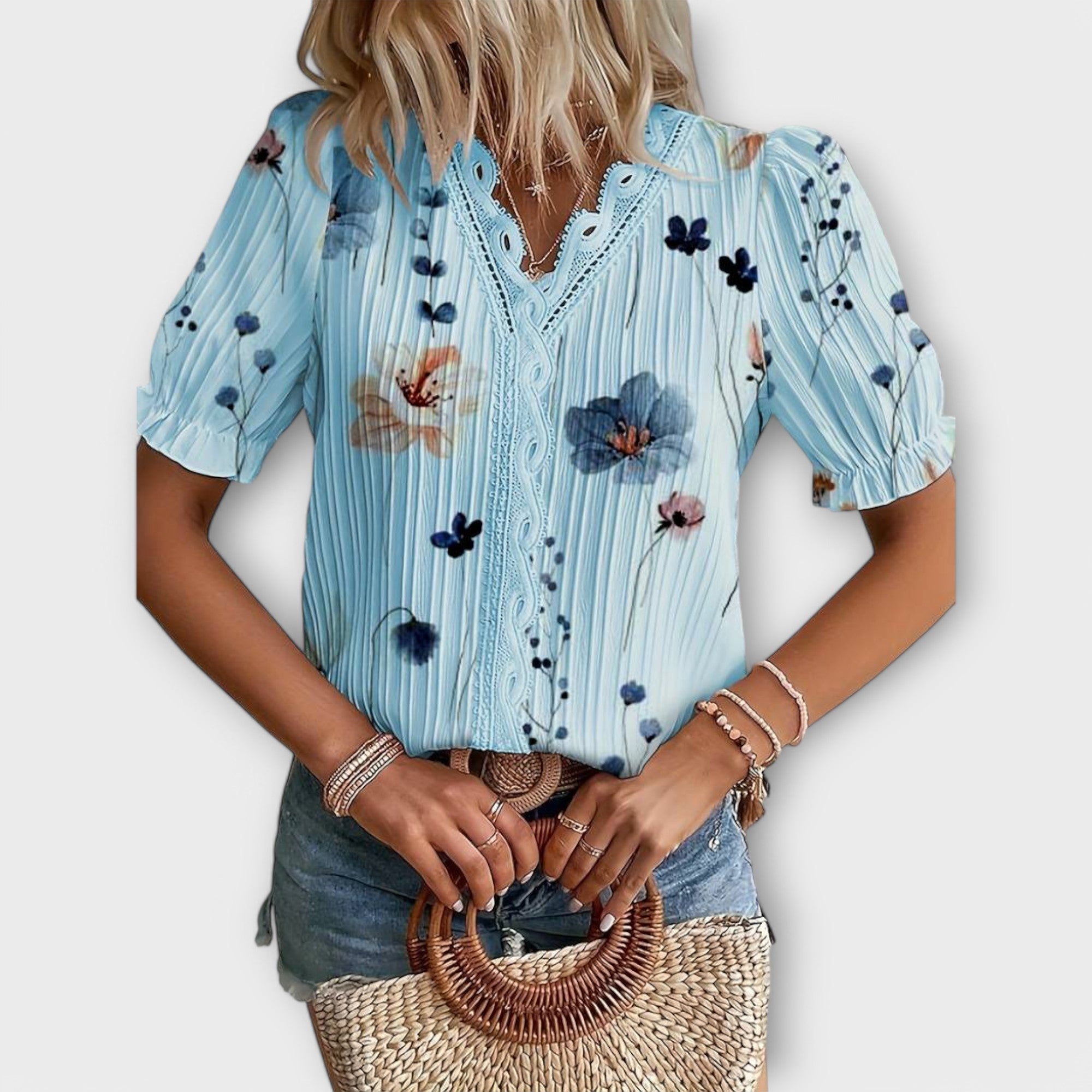 Emily - Fashionabel Bluse med V-udskæring