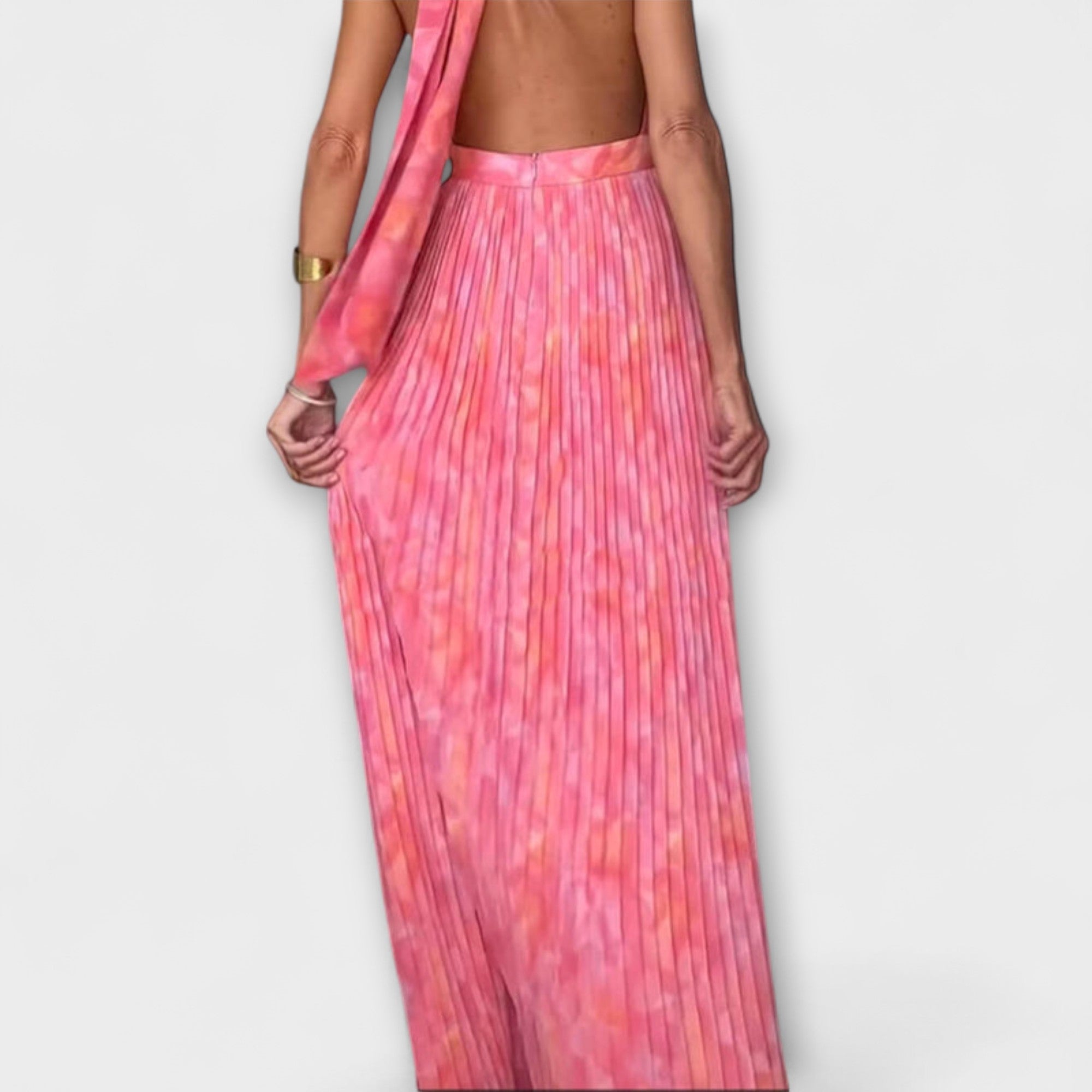 Seraphina - Chic Halterneck V-Hals Plisseret Maxikjole