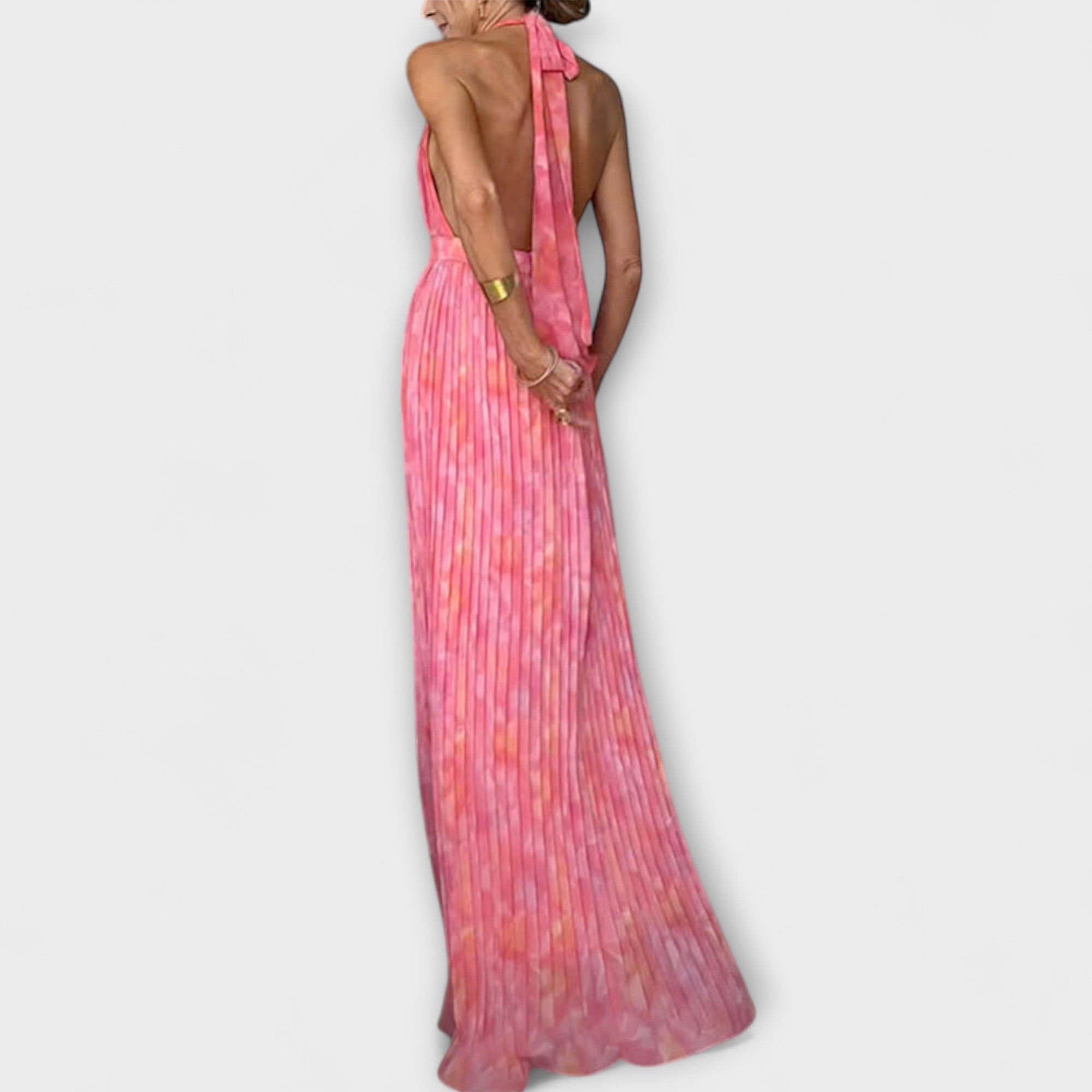 Seraphina - Chic Halterneck V-Hals Plisseret Maxikjole