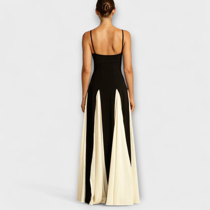 Ember - Klassisk Elegance A-Linje Maxi Kjole med Tulle Paneler