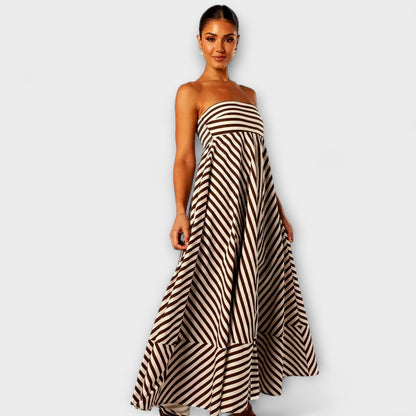Nocturnal Charm Ruffle Maxi Kjole
