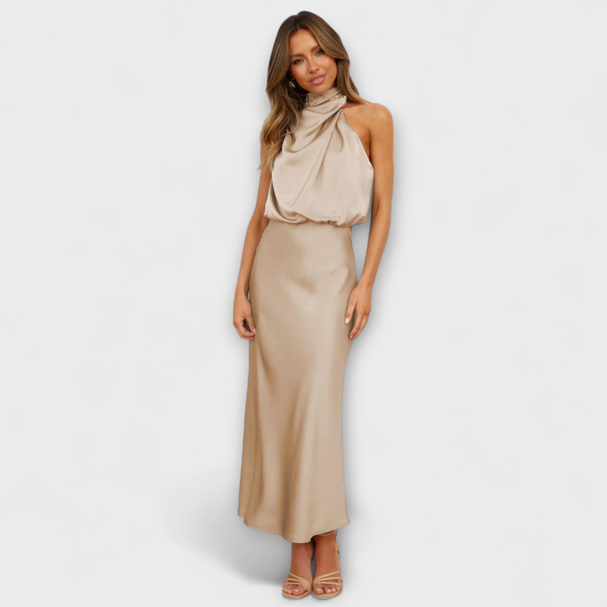 Elegant Halter Maxi Kjole i Sommergul