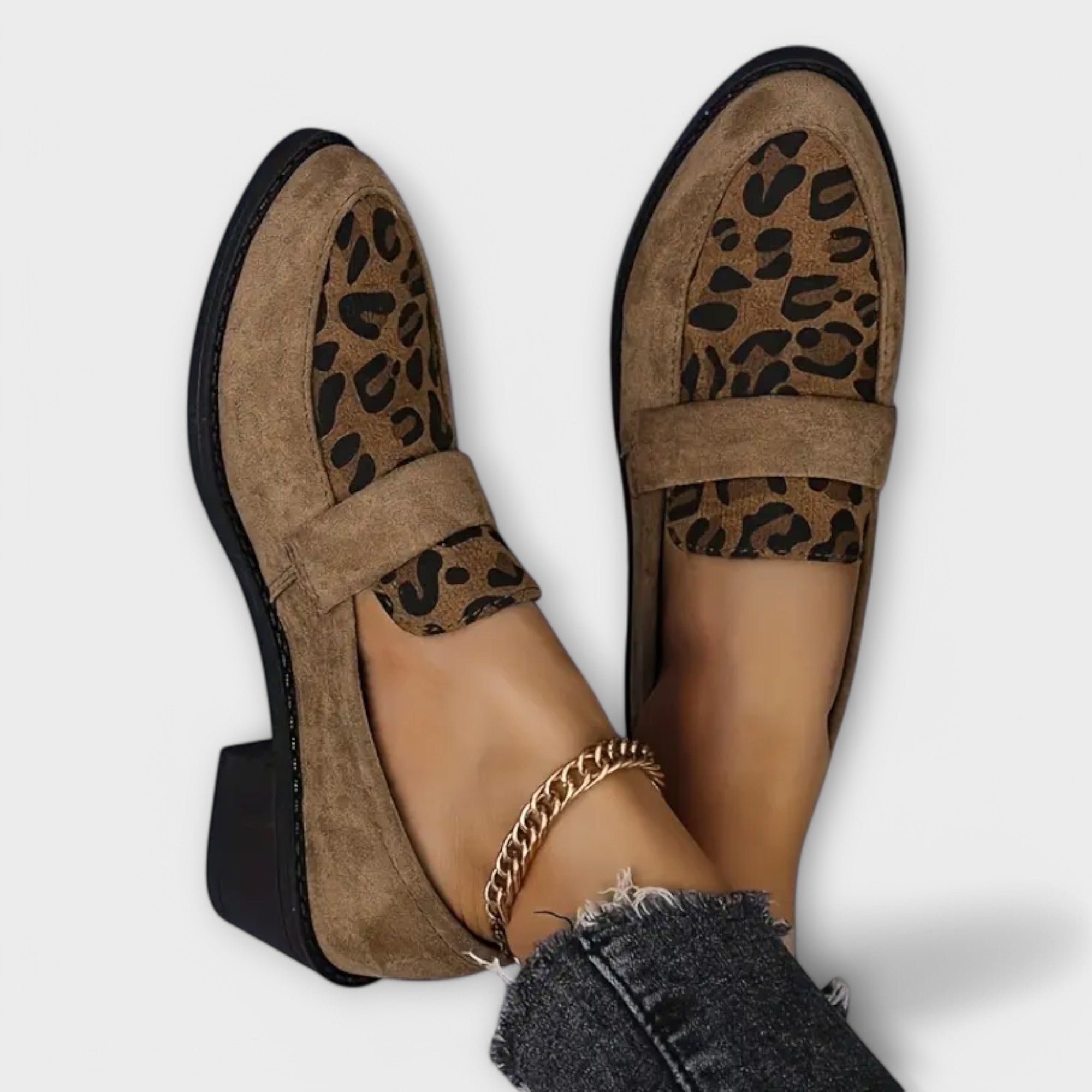 Karla - Elegant kvindesko med leopardprint