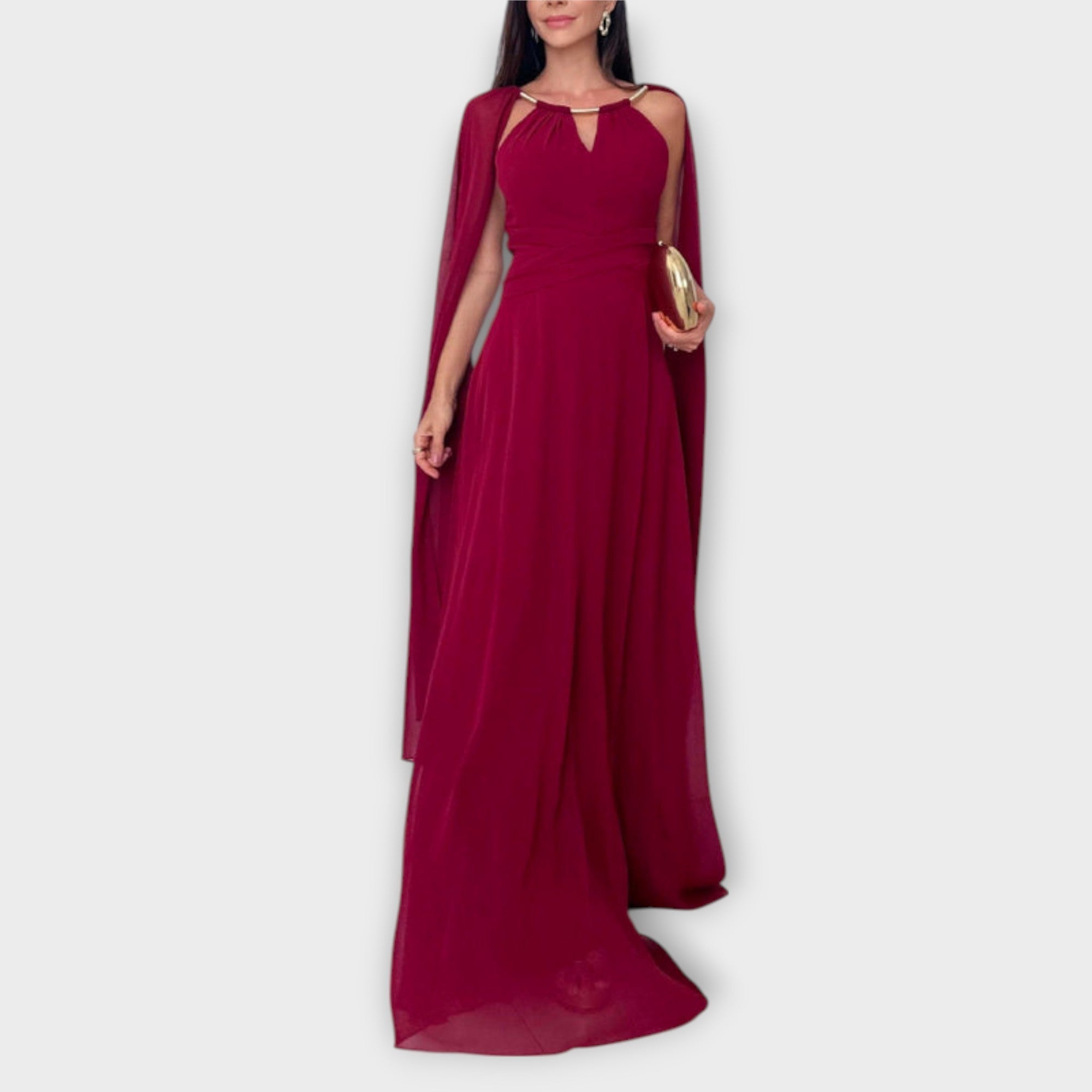 Mabel - Elegant Maxi Kjole med Kapærmer og Høj Slids