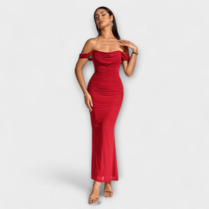 Ione - Off-Shoulder Ruching Bodycon Kjole