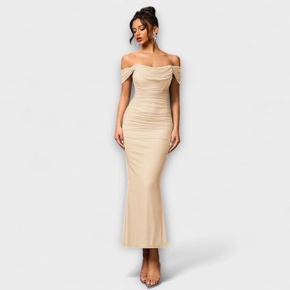 Ione - Off-Shoulder Ruching Bodycon Kjole