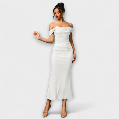 Ione - Off-Shoulder Ruching Bodycon Kjole