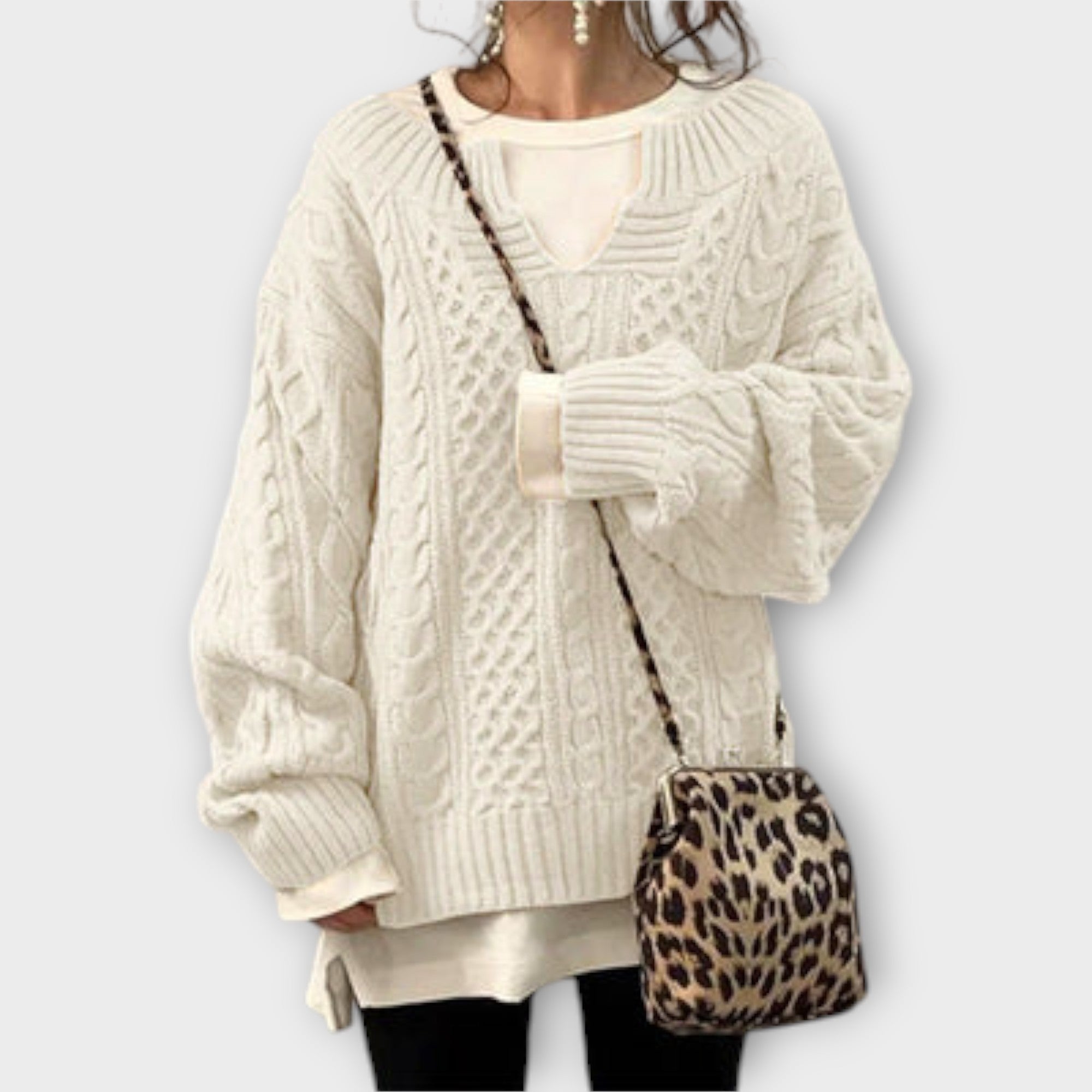 Oversized Strik Sweater med Kabelmønster