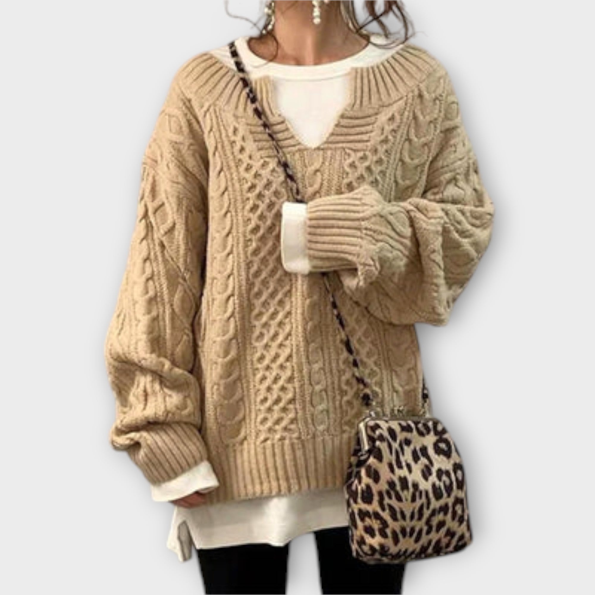 Oversized Strik Sweater med Kabelmønster