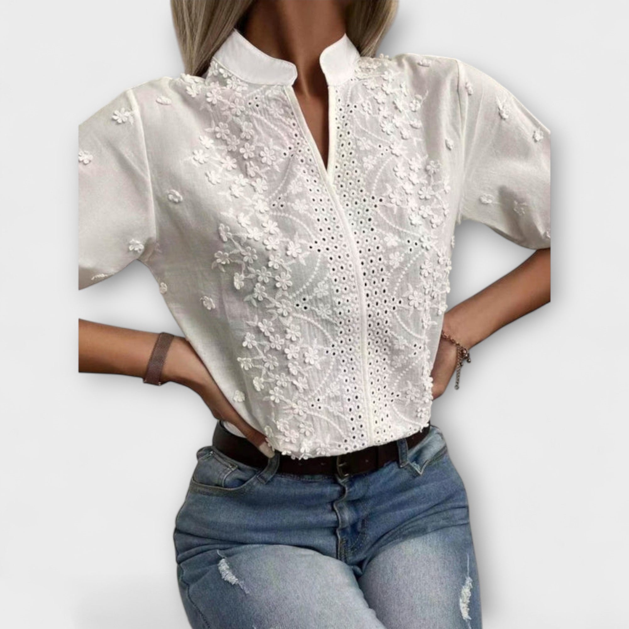 Élise - Mila Bluse med Udsøgt Broderi