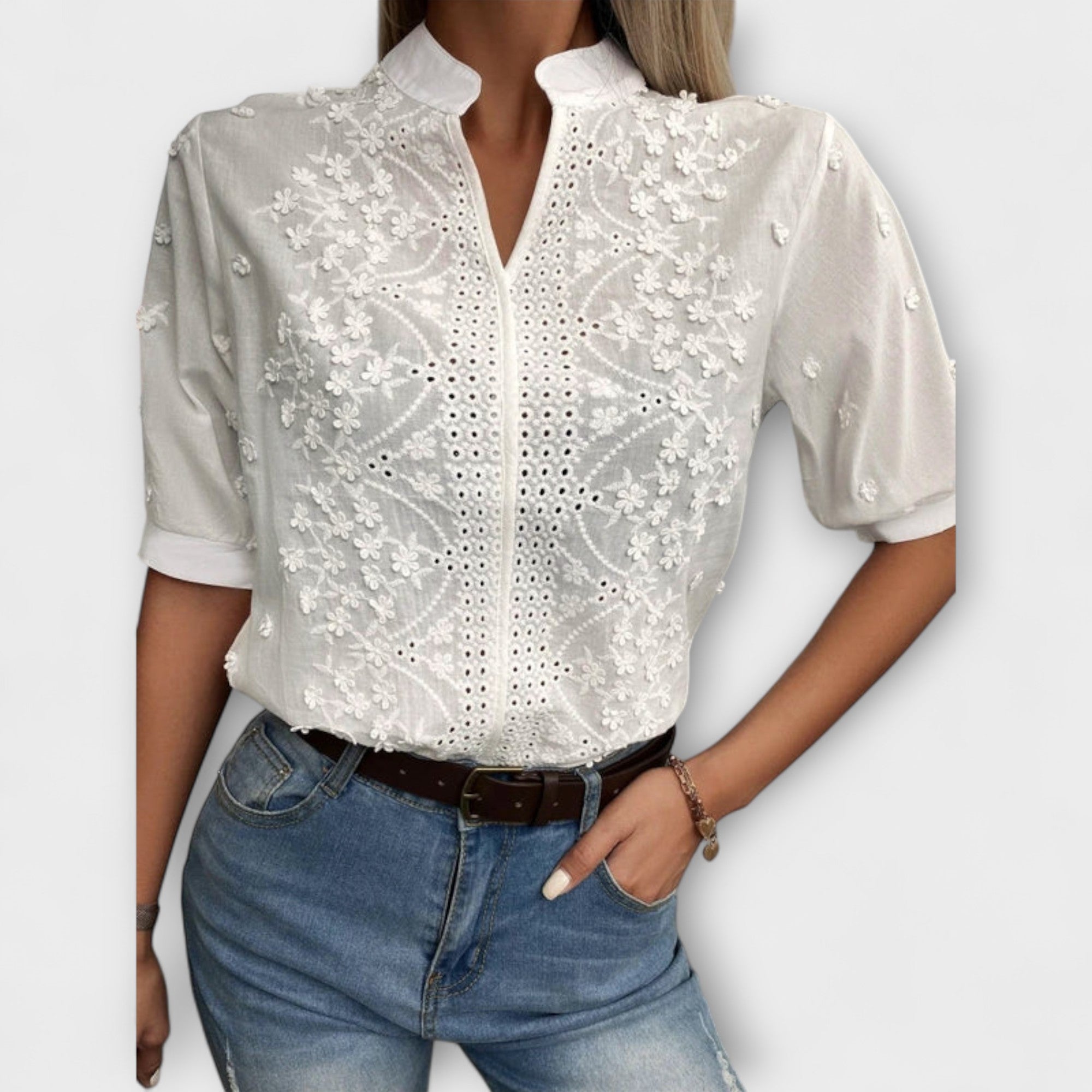 Élise - Mila Bluse med Udsøgt Broderi
