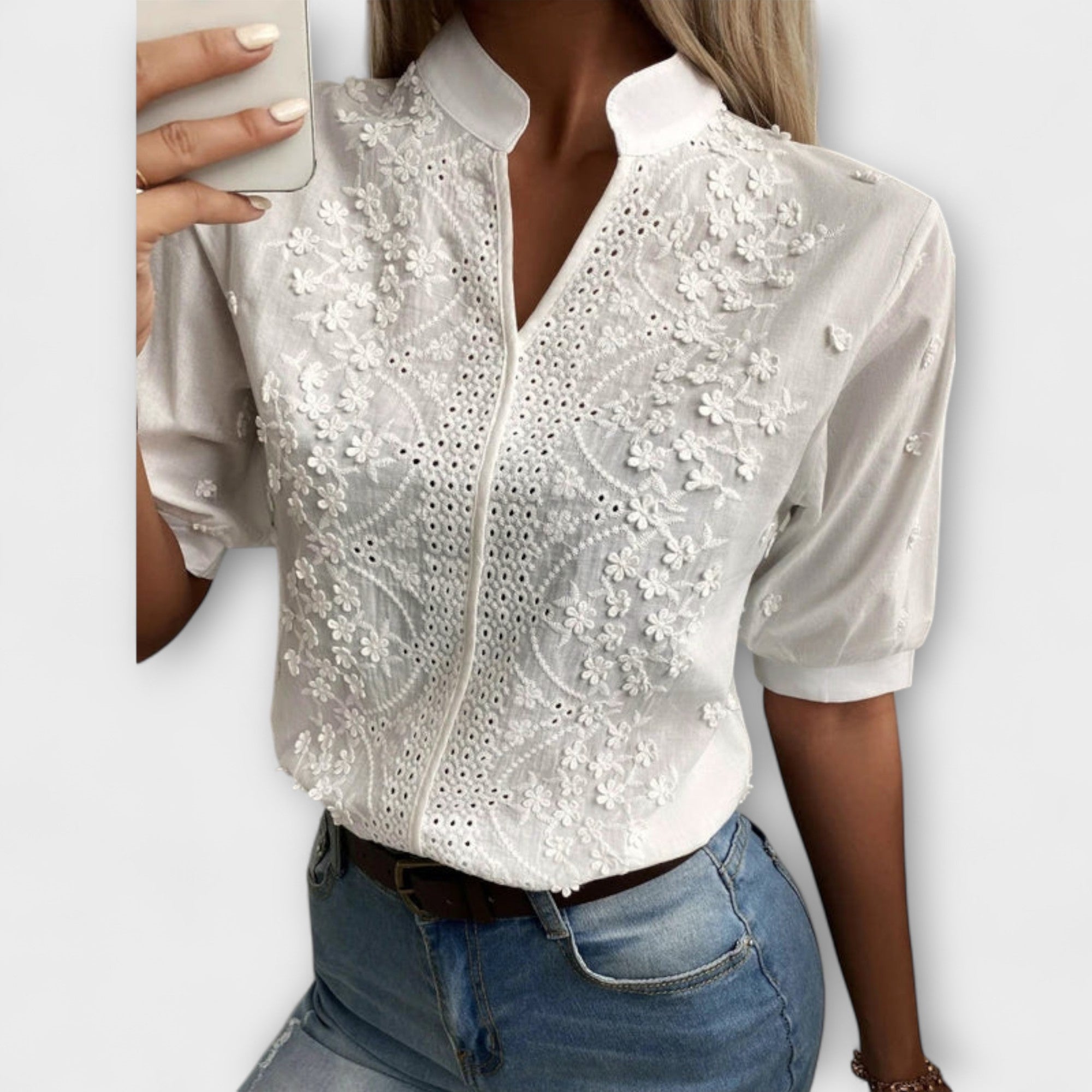 Élise - Mila Bluse med Udsøgt Broderi