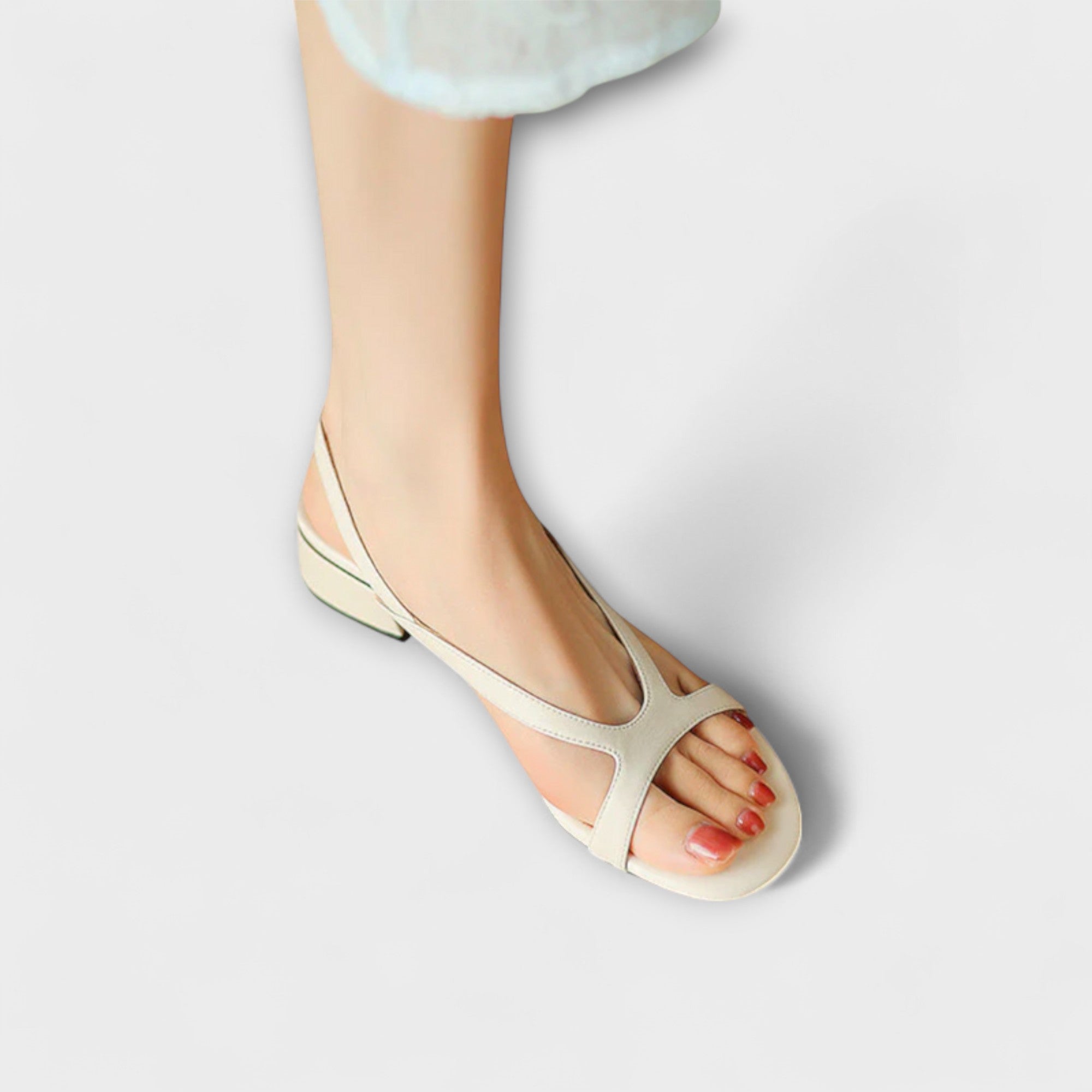 Evelyn - Elegant Flade Sandaler Minna med Raffineret Finish