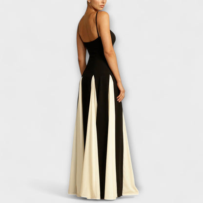 Ember - Klassisk Elegance A-Linje Maxi Kjole med Tulle Paneler