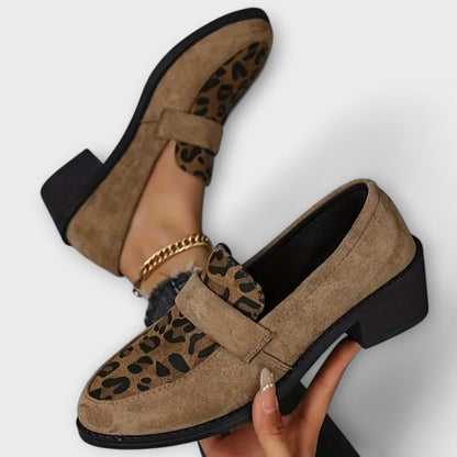 Karla - Elegant kvindesko med leopardprint