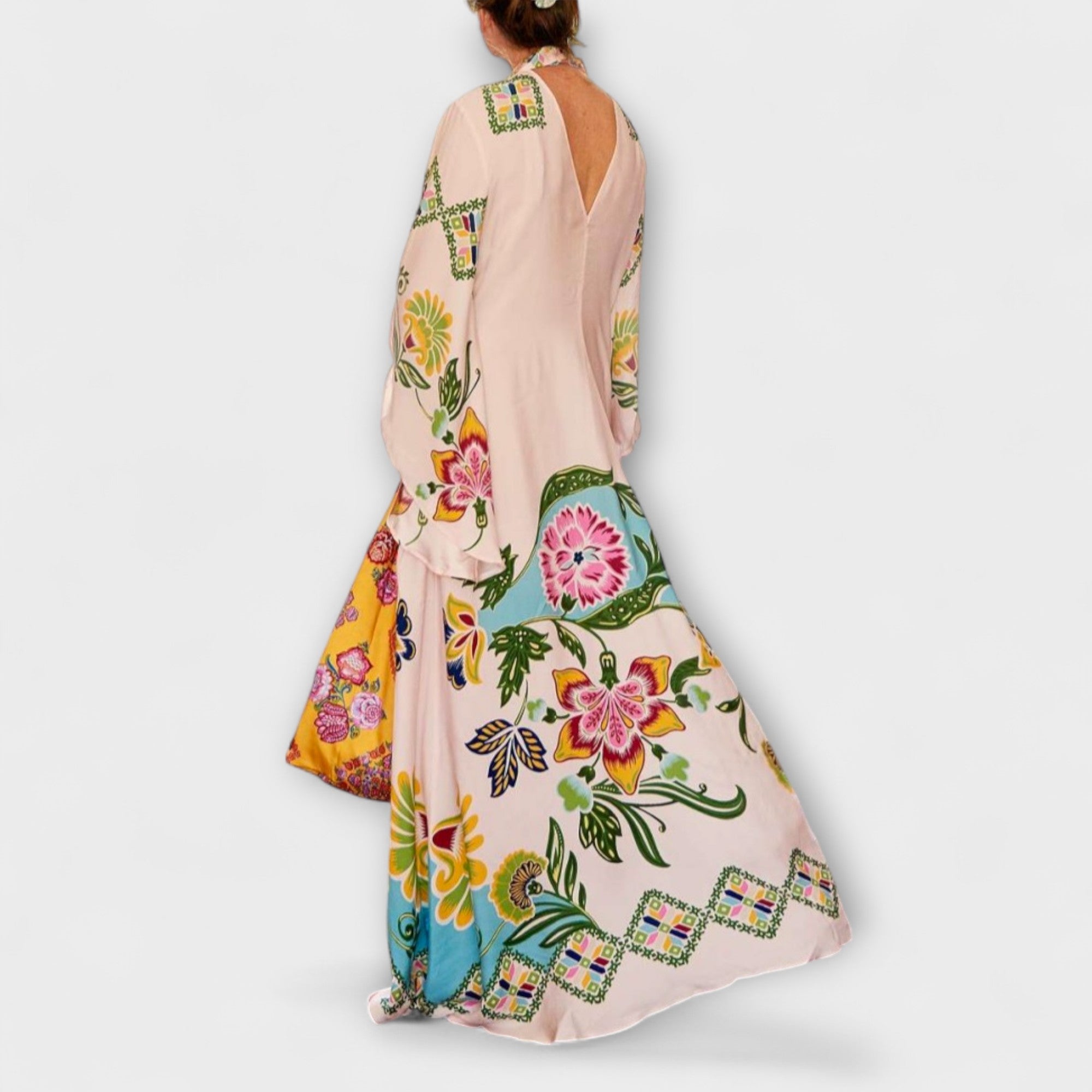 Lisa - Elegant Maxi Kjole med Blomsterprint og Flydende Design