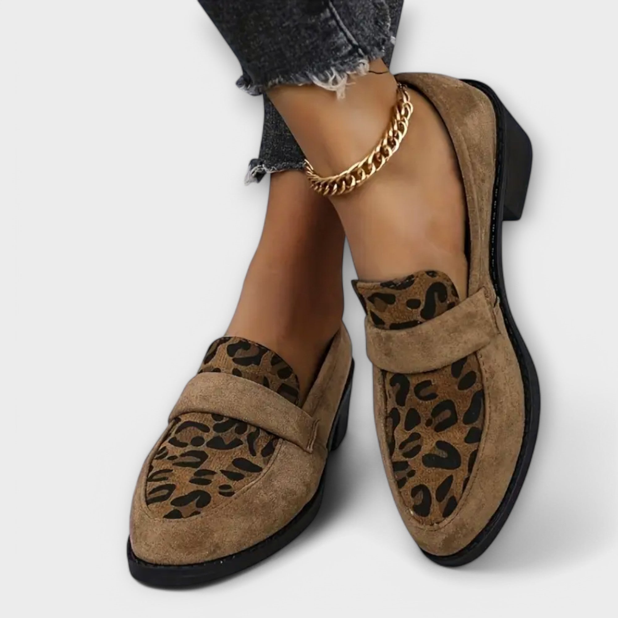 Karla - Elegant kvindesko med leopardprint
