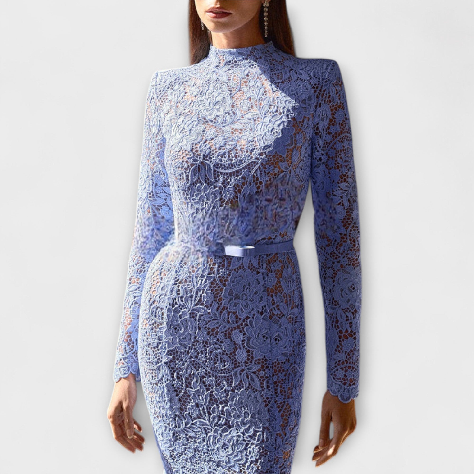 Freya - Elegant Midi Kjole lavet af Blomsterlacet
