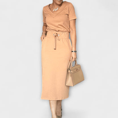 Danielle - Elegant V-Hals Top med Skørt